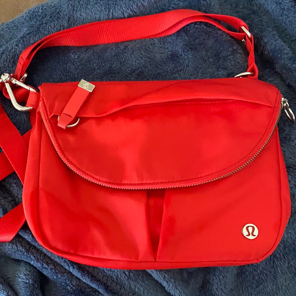 Lululemon( small imperfection)